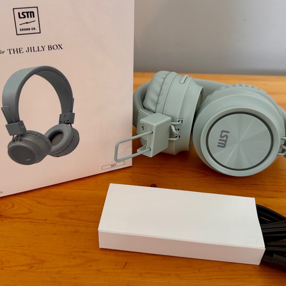 Sky coloured WIRELESS Over-Ear Headphones with Sleek Design and Comfort
